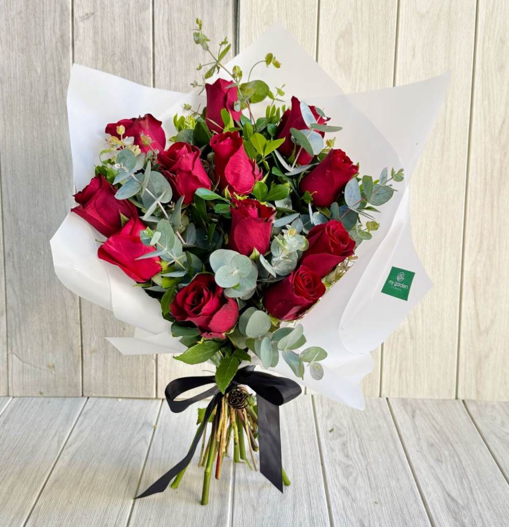 Ramo de Rosas Rojas en papel