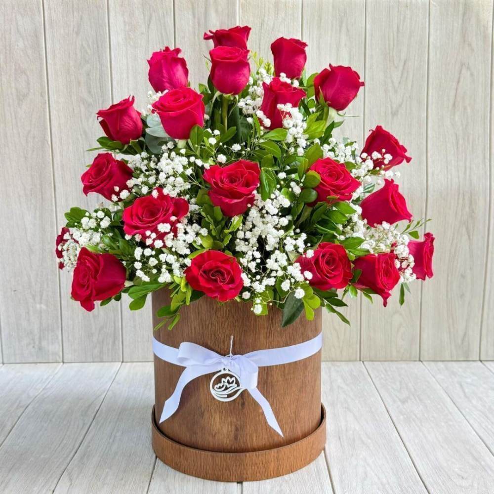 Arreglo Amoroso con rosas rojas