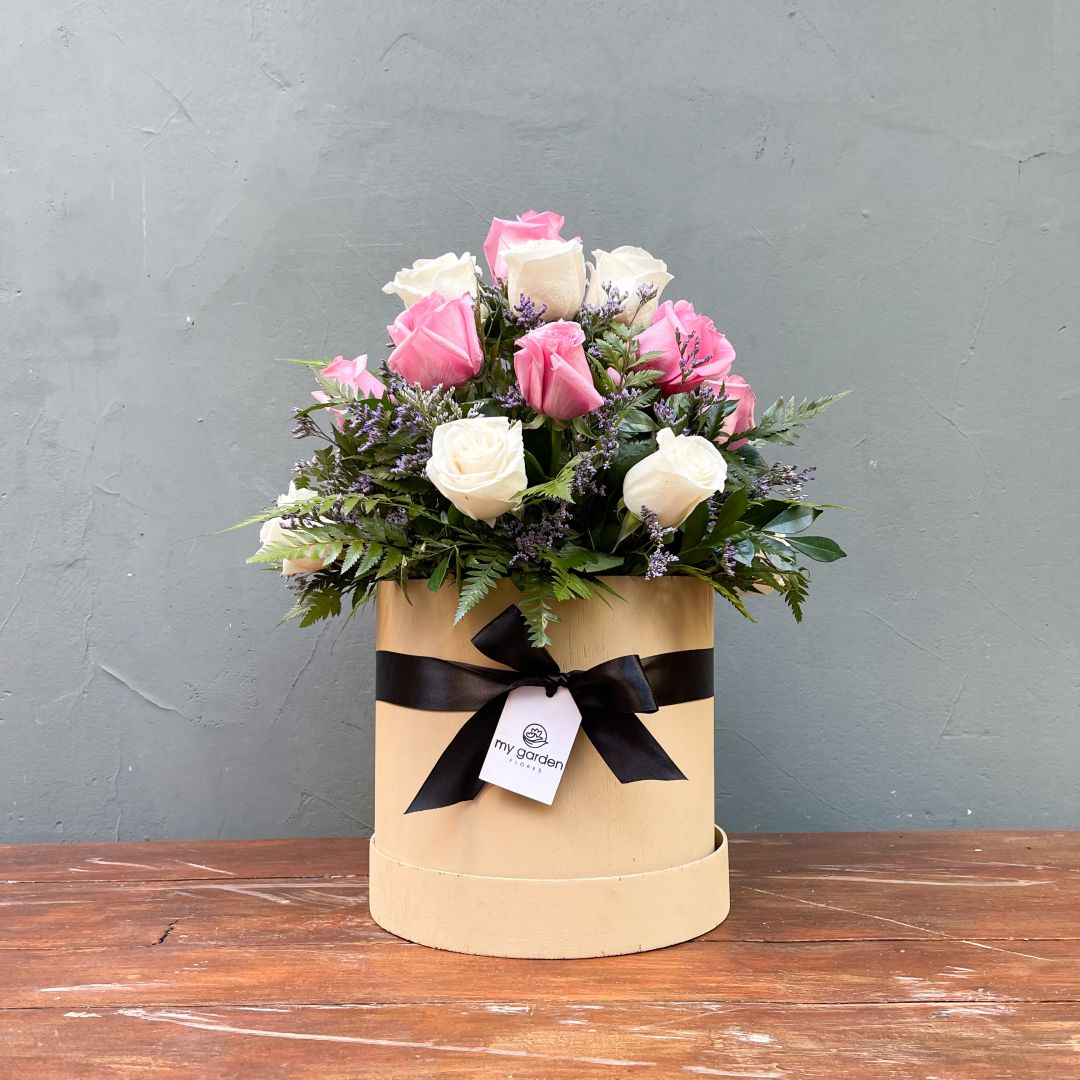 BASE BEIGE CON ROSAS TONOS PASTELES